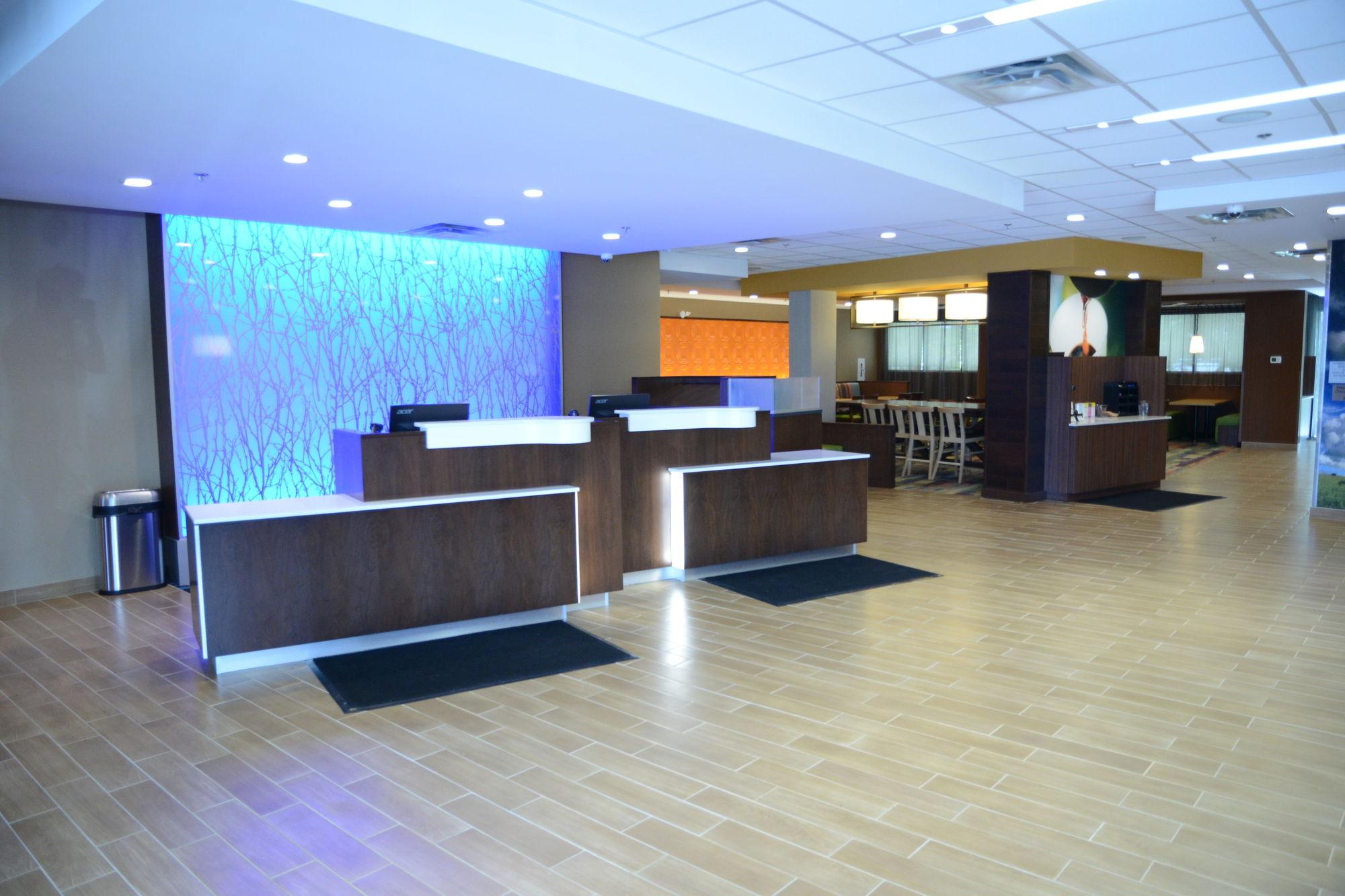 Fairfield Inn & Suites By Marriott Edmonton North Exterior photo