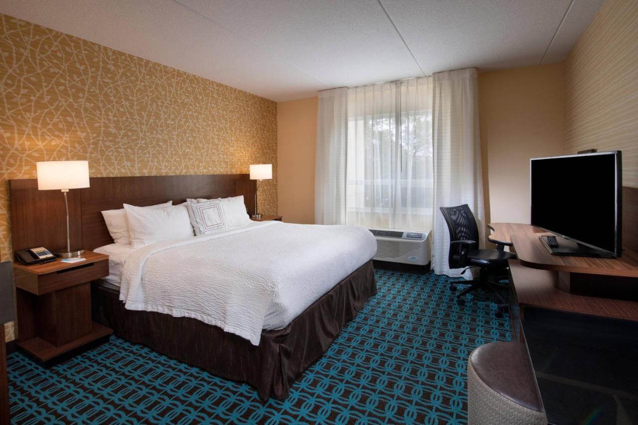 Fairfield Inn & Suites By Marriott Edmonton North Exterior photo